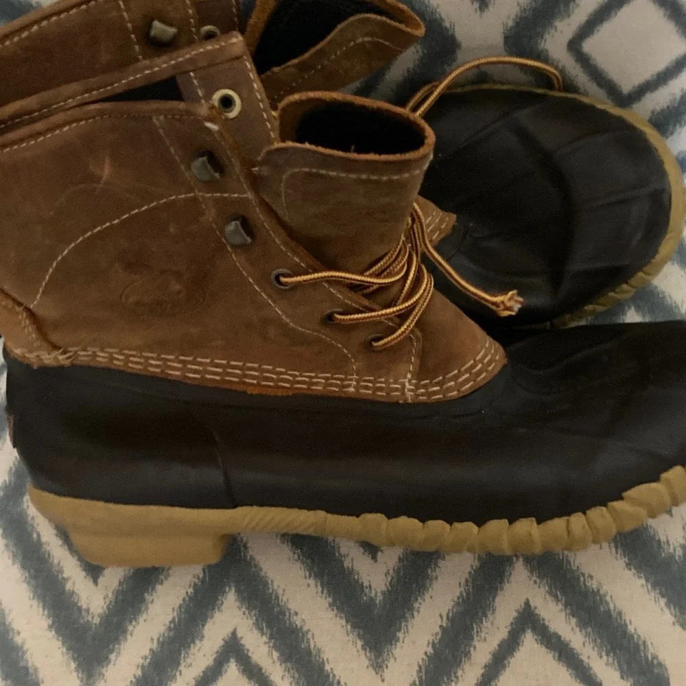 Men's Brown and Black Duck Boots 9M